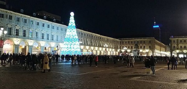 huge christmas tree in piazza san carlo, turin