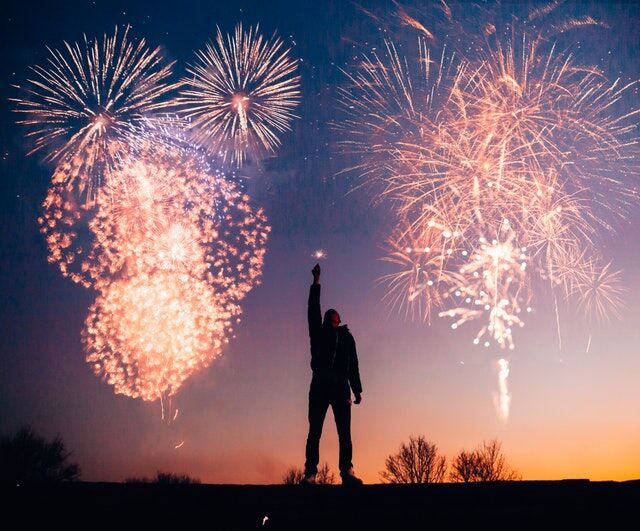 Felice Anno Nuovo 2021 Eve Party Fuochi artificio coriandoli Felpa con Cappuccio 